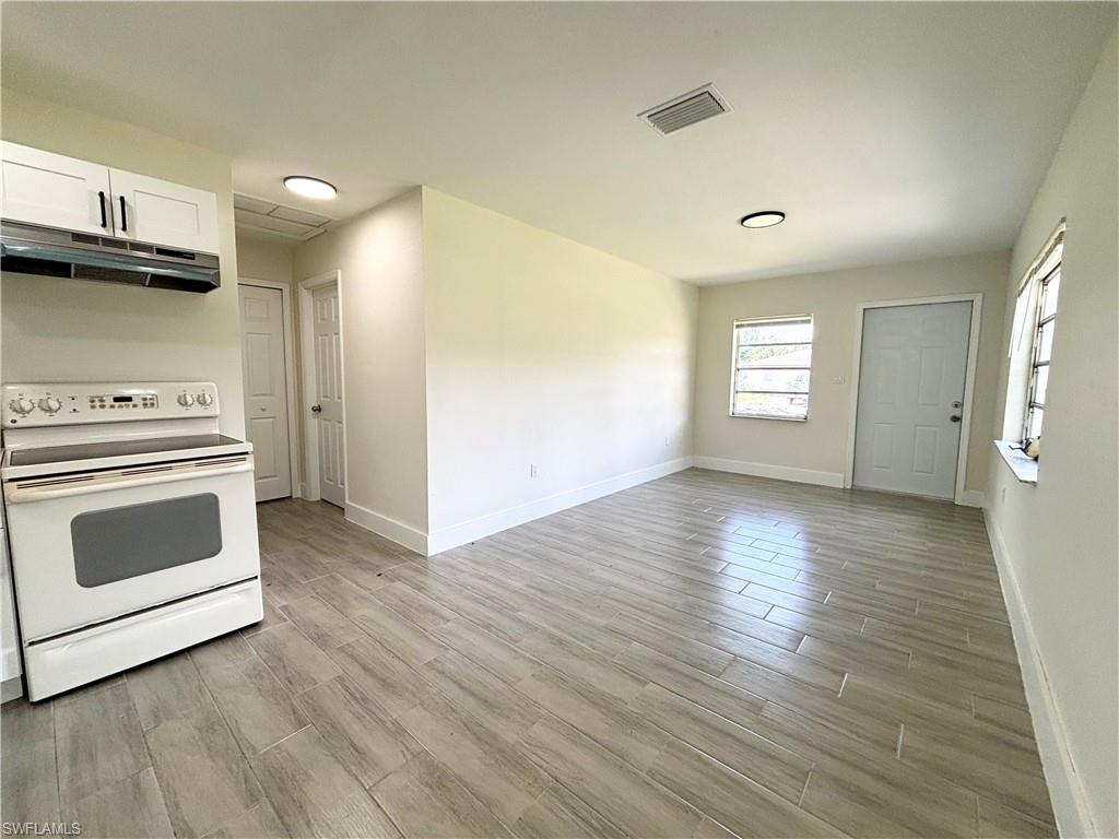 559 Wood AVE photo 6