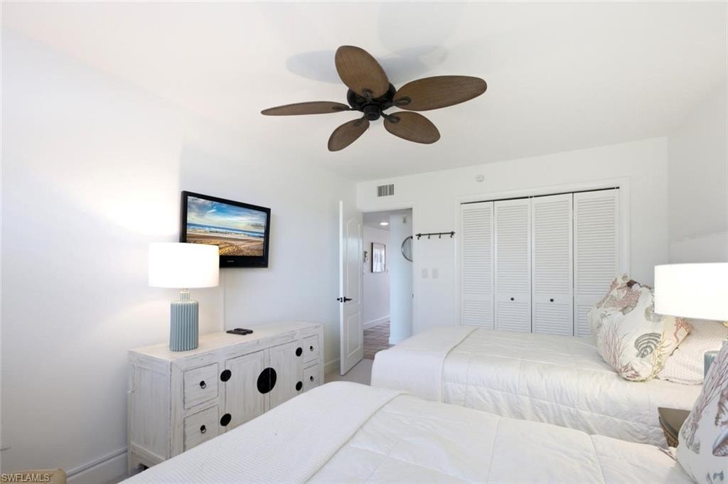 333 Harbour DR 209 photo 22