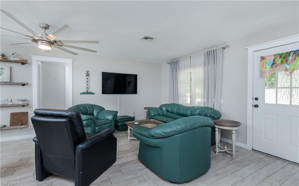 5243 Sunnybrook CT photo 9