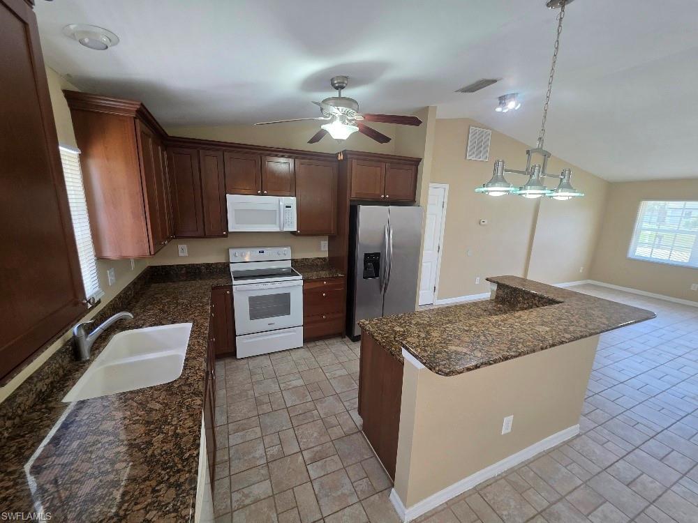 348 Rancho AVE photo 6