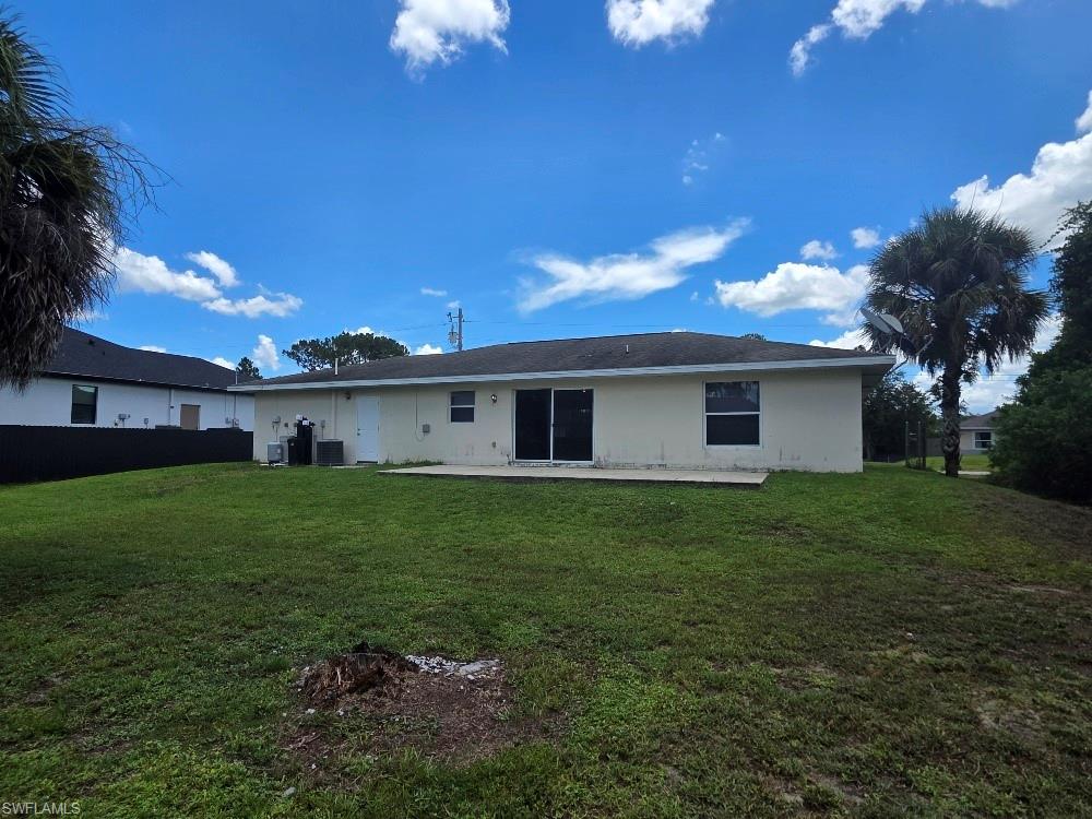 348 Rancho AVE photo 18