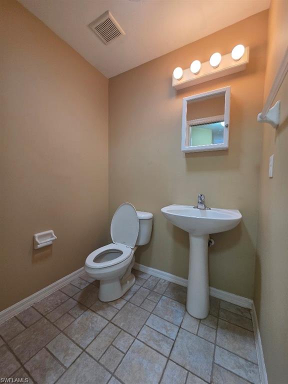 348 Rancho AVE photo 11