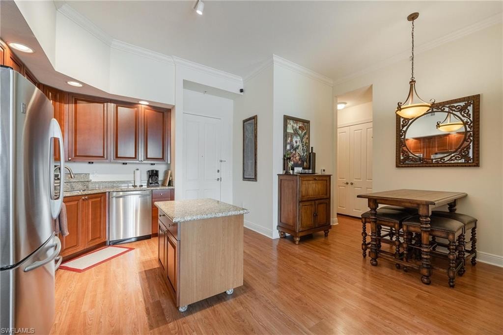 2825 Palm Beach BLVD 703 photo 9