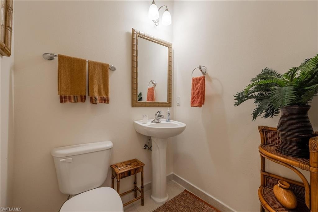 2825 Palm Beach BLVD 703 photo 24