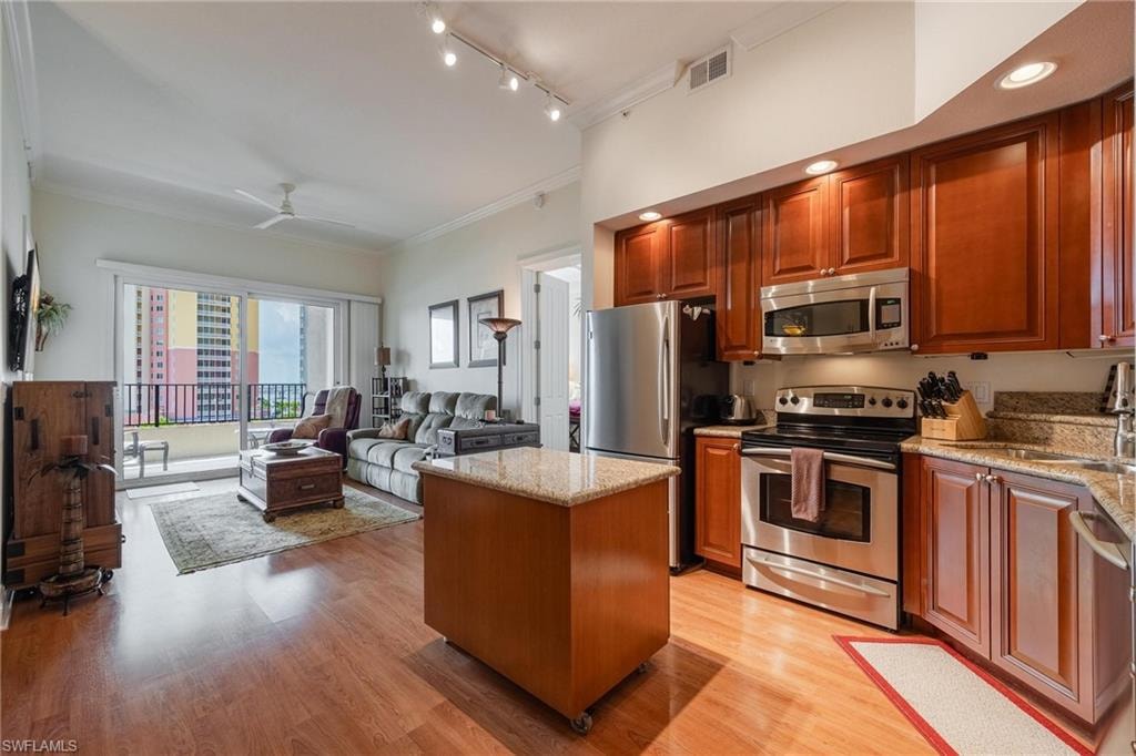 2825 Palm Beach BLVD 703 photo 11