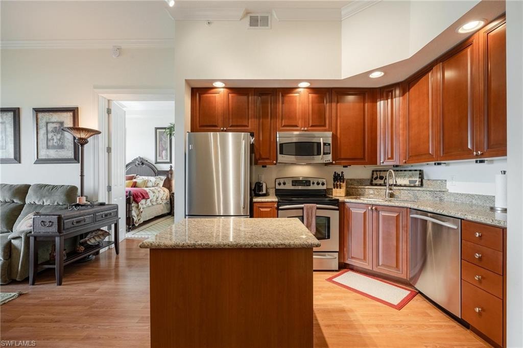 2825 Palm Beach BLVD 703 photo 8