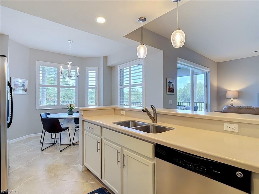10321 Heritage Bay BLVD 1527 photo 18