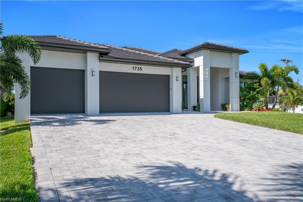 1735 SW 51st TER