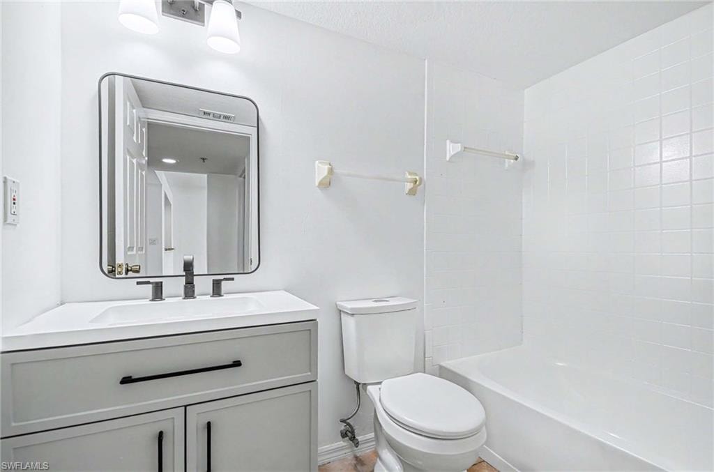 9650 Victoria LN 104 photo 9