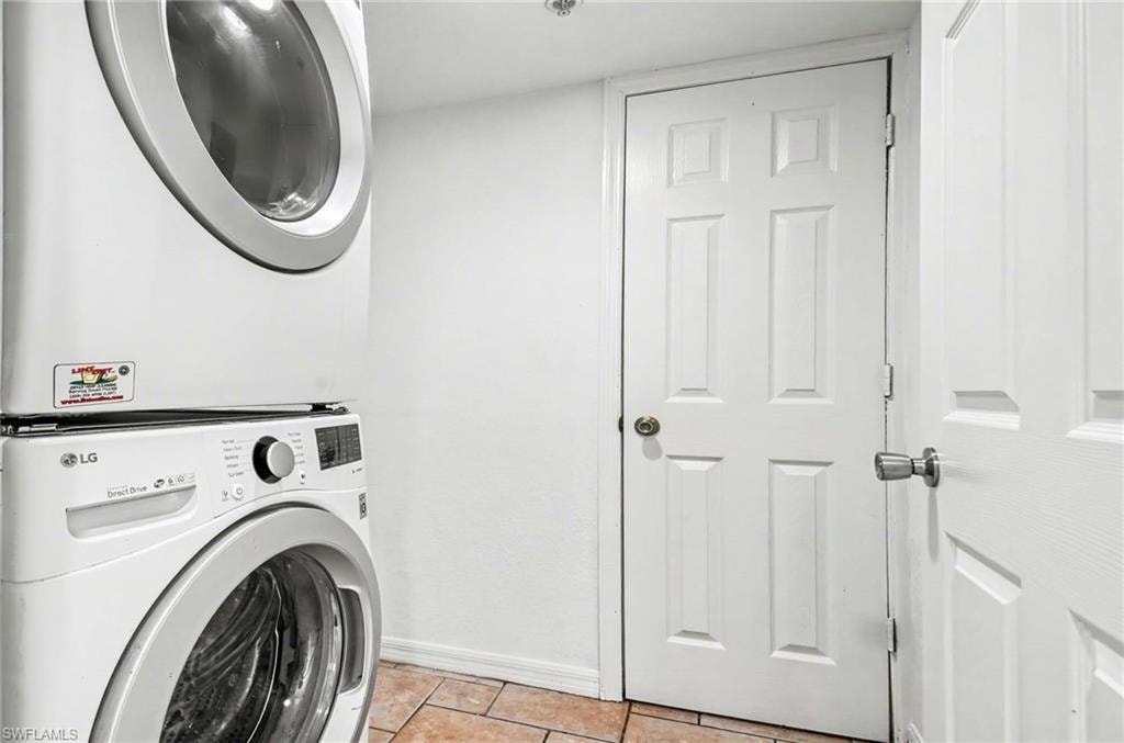 9650 Victoria LN 104 photo 14
