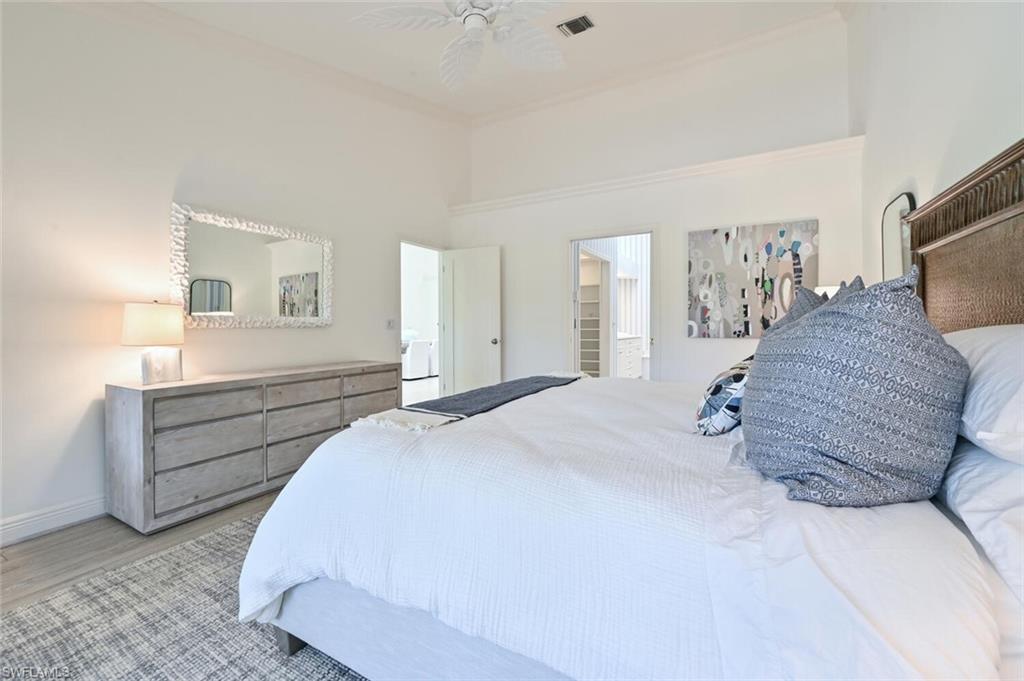 2 Twin Beds