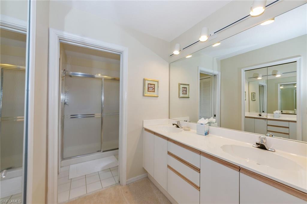 7050 Barrington CIR 201 photo 12