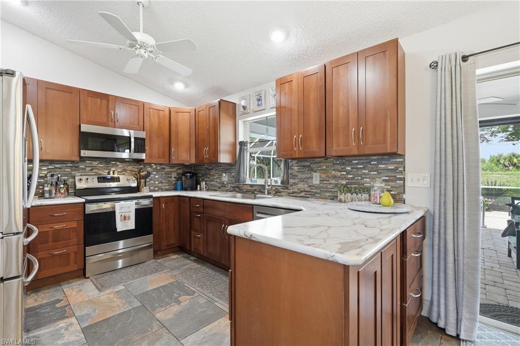 1529 Crestwood CIR W photo 12
