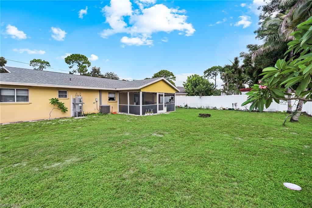 27051 Edgewood ST photo 23