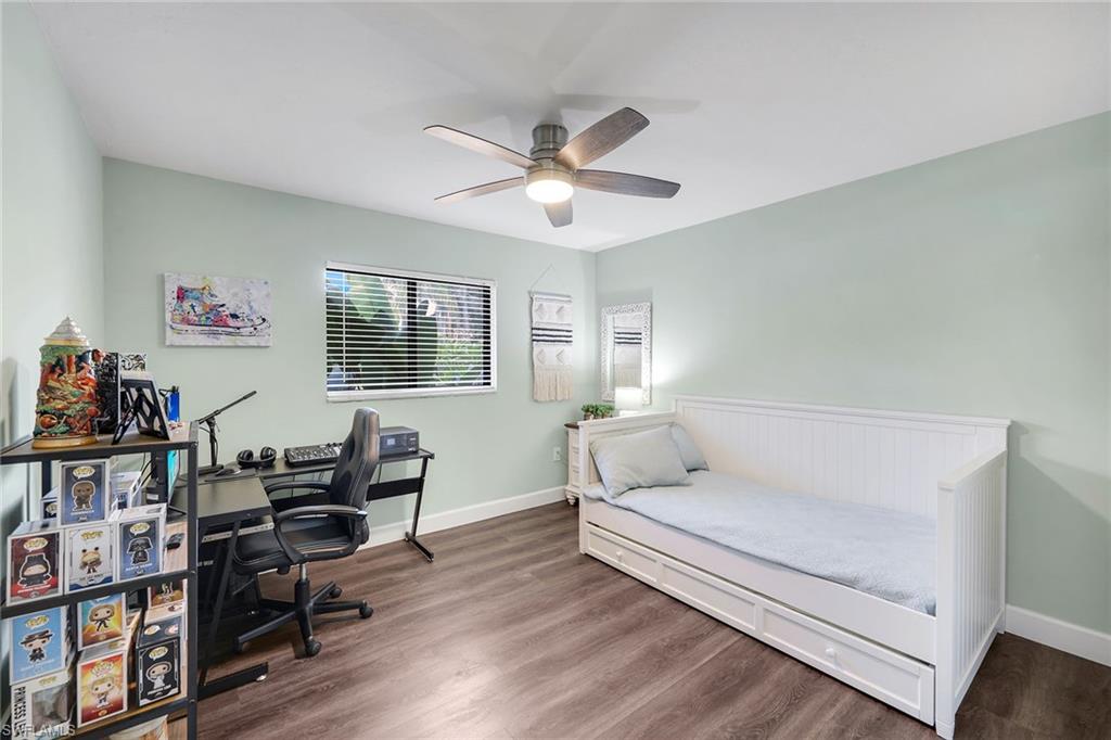 27051 Edgewood ST photo 18