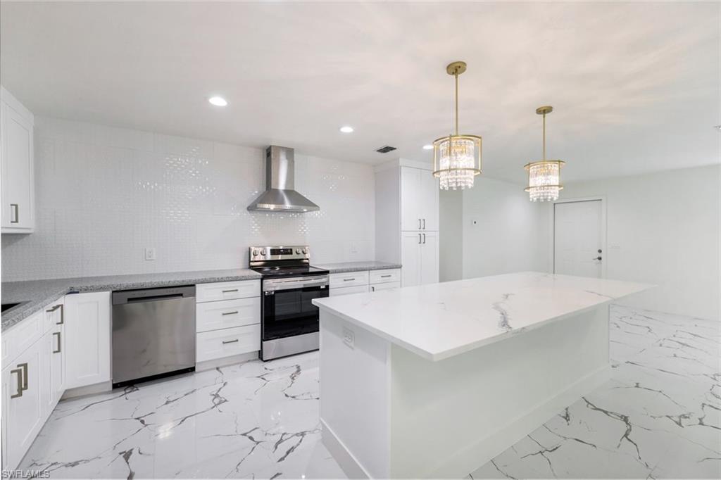 6031 Macbeth LN photo 7