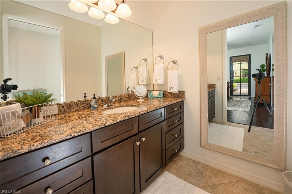 8986 Cambria CIR 2203 photo 13