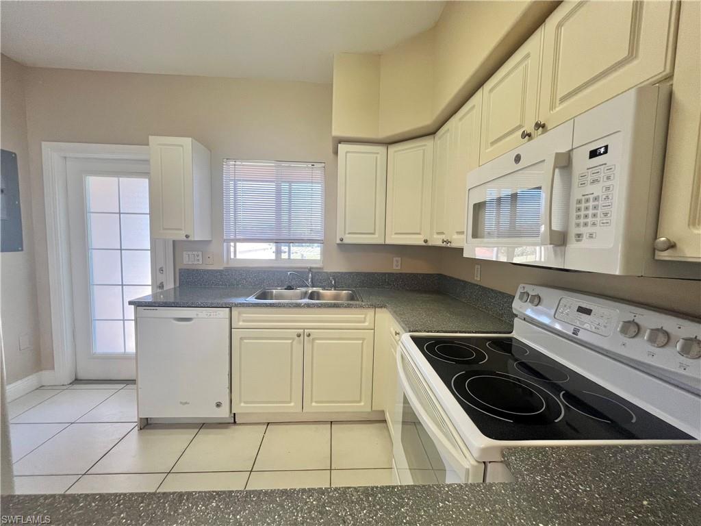 4175 Castilla CIR 203