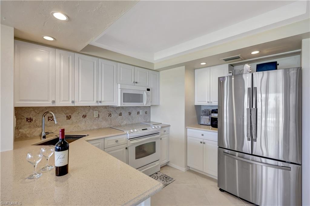 1080 Collier BLVD 305 photo 9