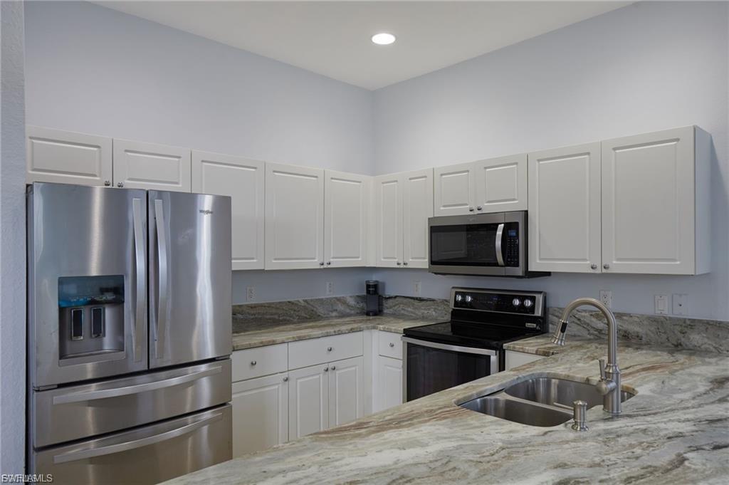 9130 Spring Mountain WAY photo 6