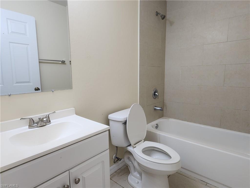 121 SW 16th TER photo 9
