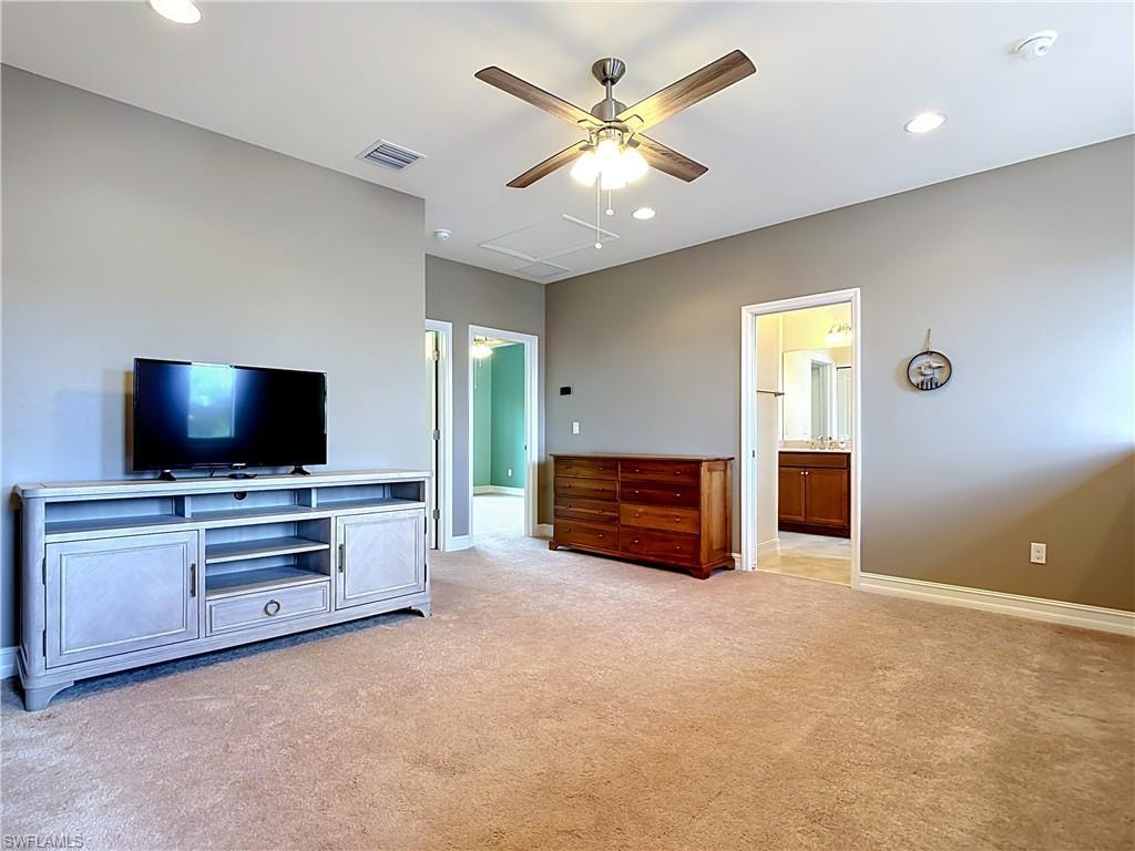 Upstairs Loft/ Bonus Room