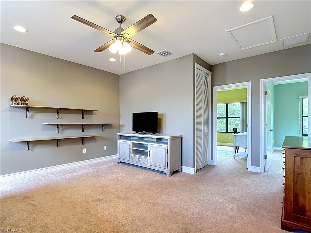 Upstairs Loft/ Bonus Room