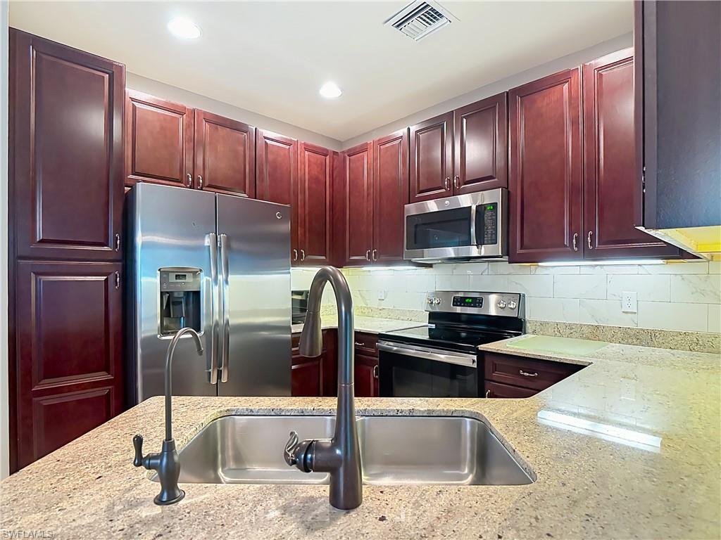 15820 Portofino Springs BLVD 109 photo 10