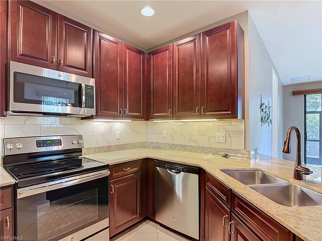 15820 Portofino Springs BLVD 109 photo 8