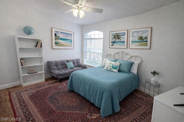 Guest Room 2 with Queen