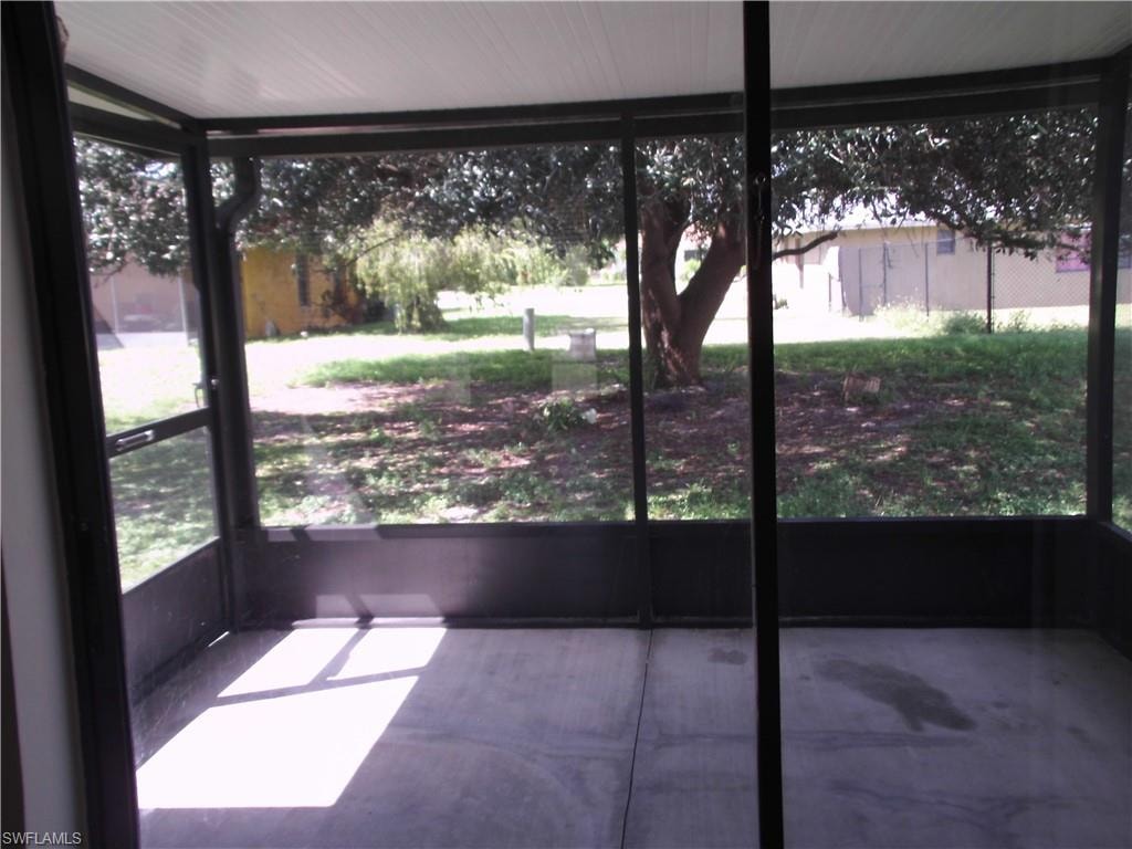 111 Doveside LN photo 13