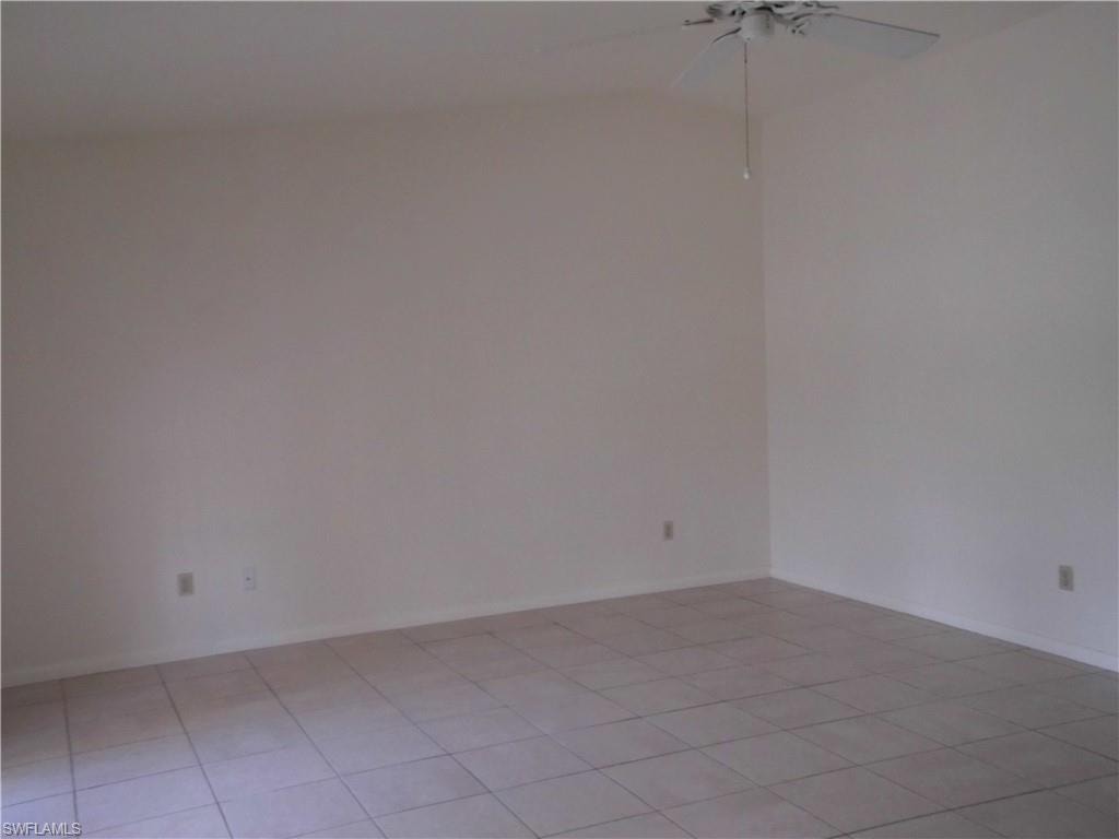 111 Doveside LN
