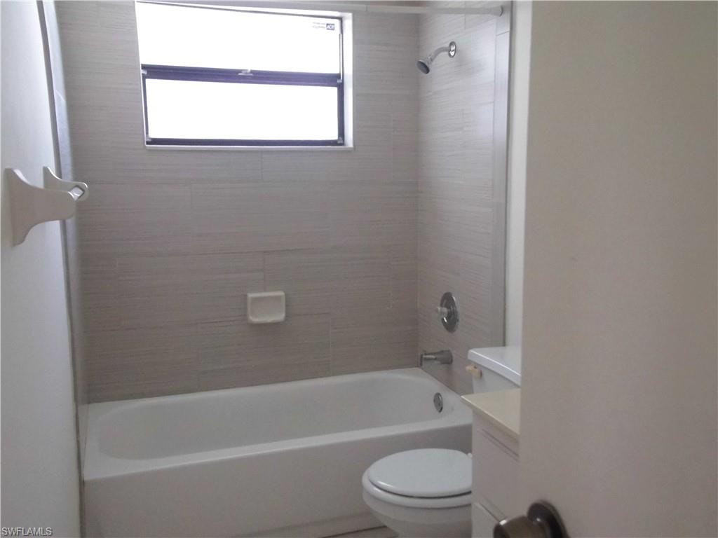 111 Doveside LN photo 9