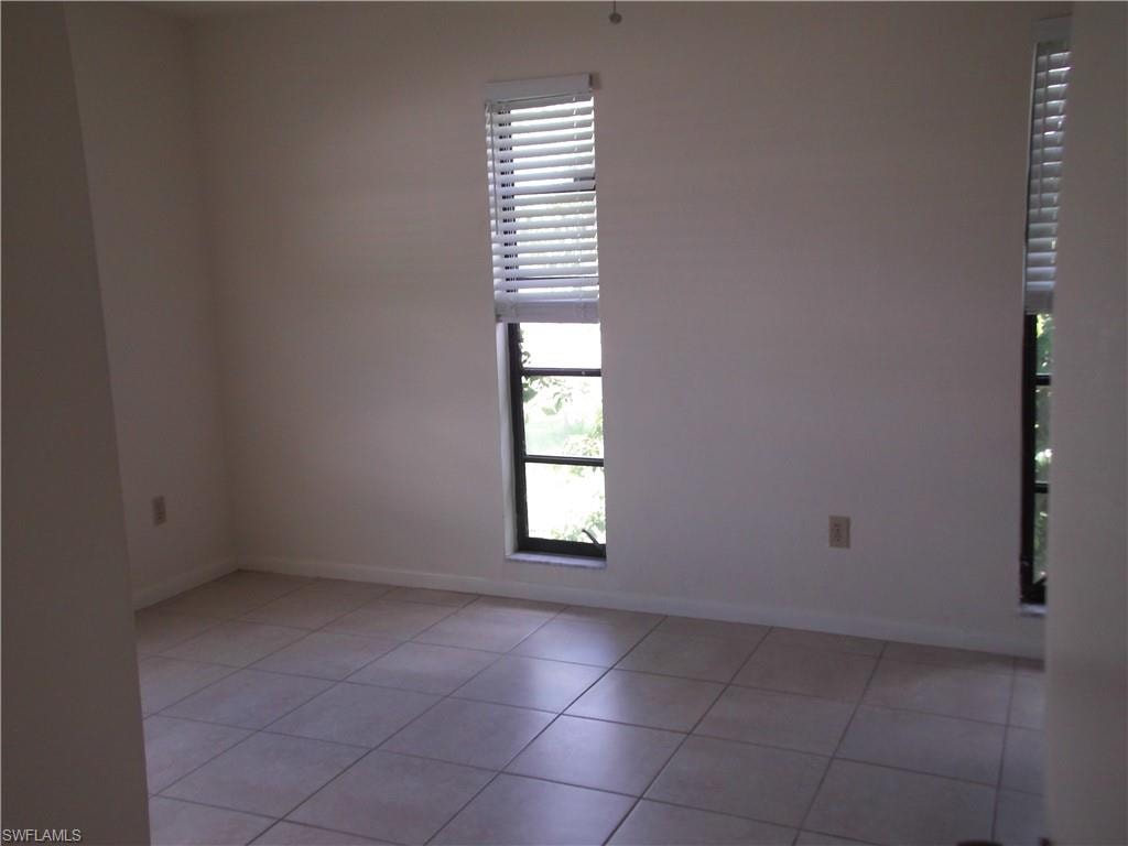 111 Doveside LN photo 10
