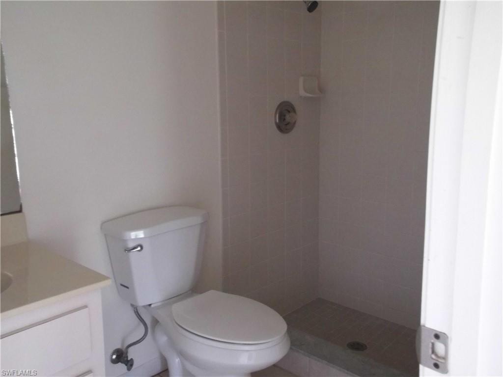 111 Doveside LN photo 11