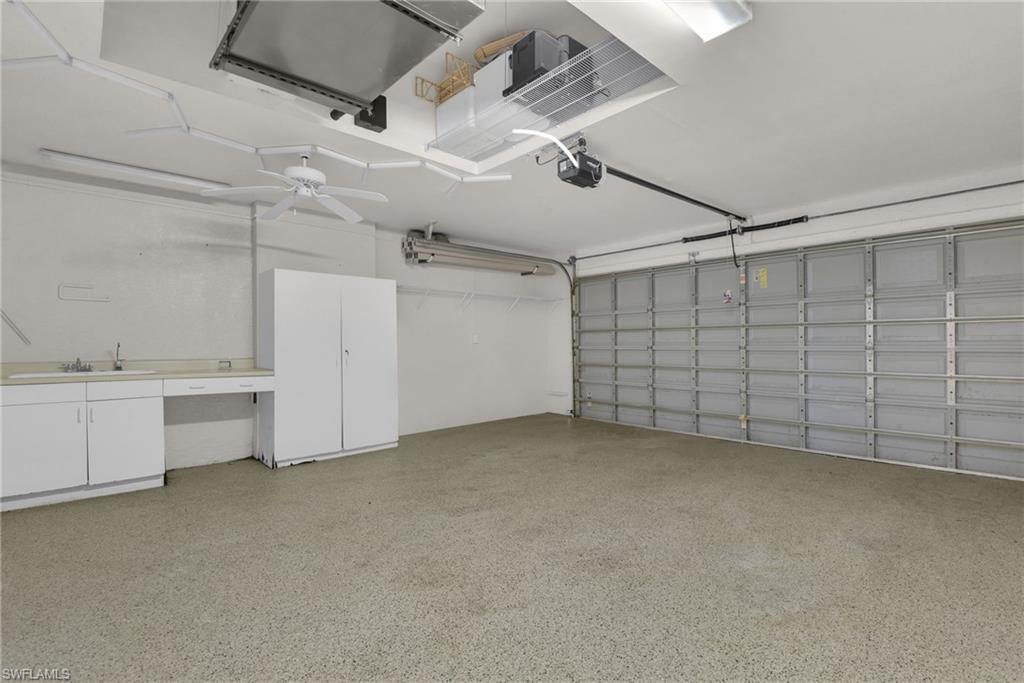Garage w/ Workspace