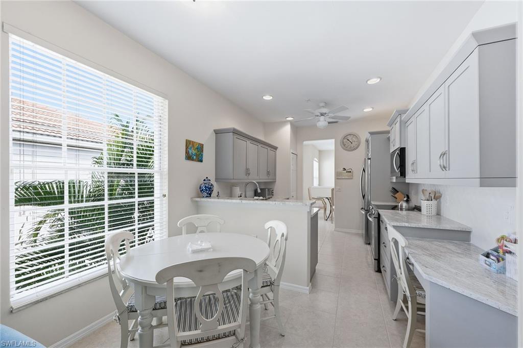 2190 Arielle DR 901 photo 16