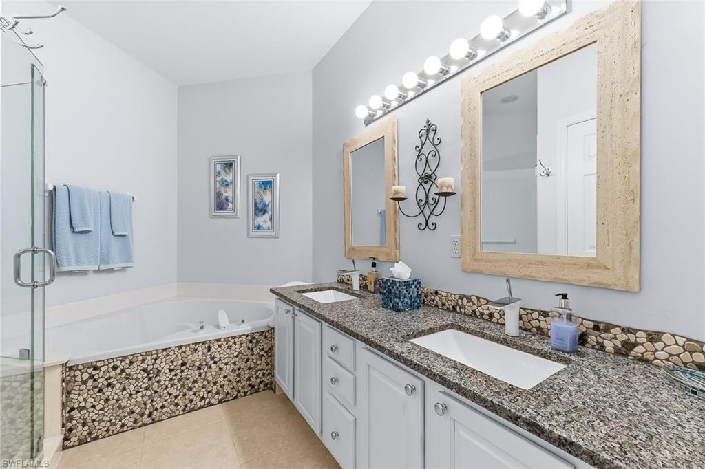 2190 Arielle DR 901 photo 26