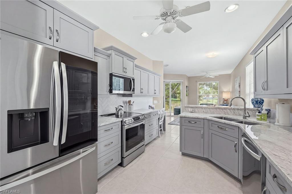 2190 Arielle DR 901 photo 18