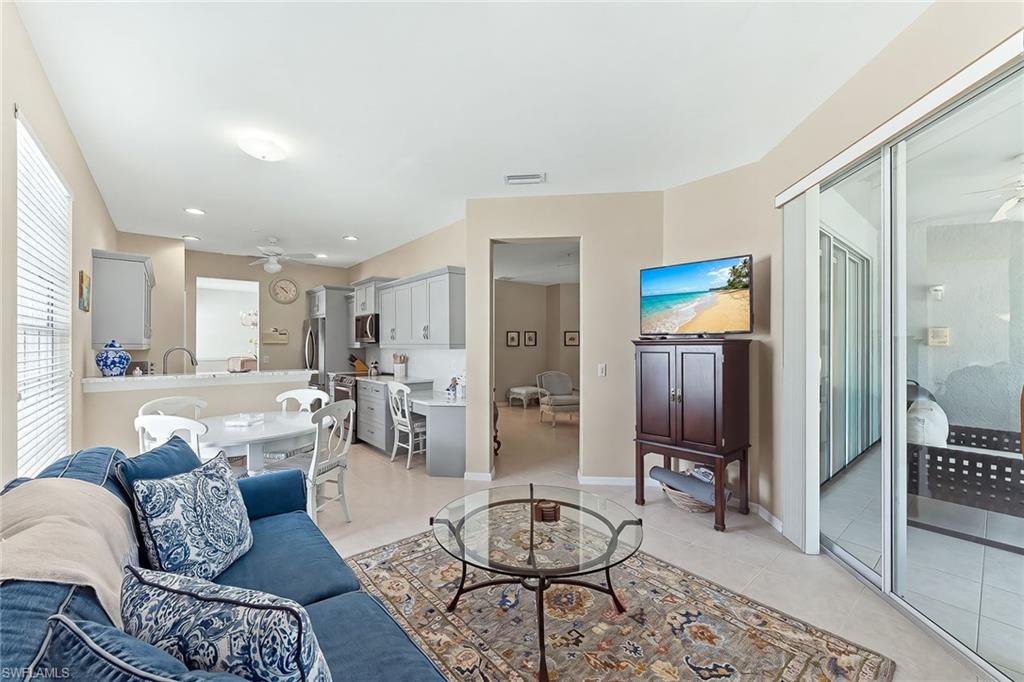 2190 Arielle DR 901 photo 15
