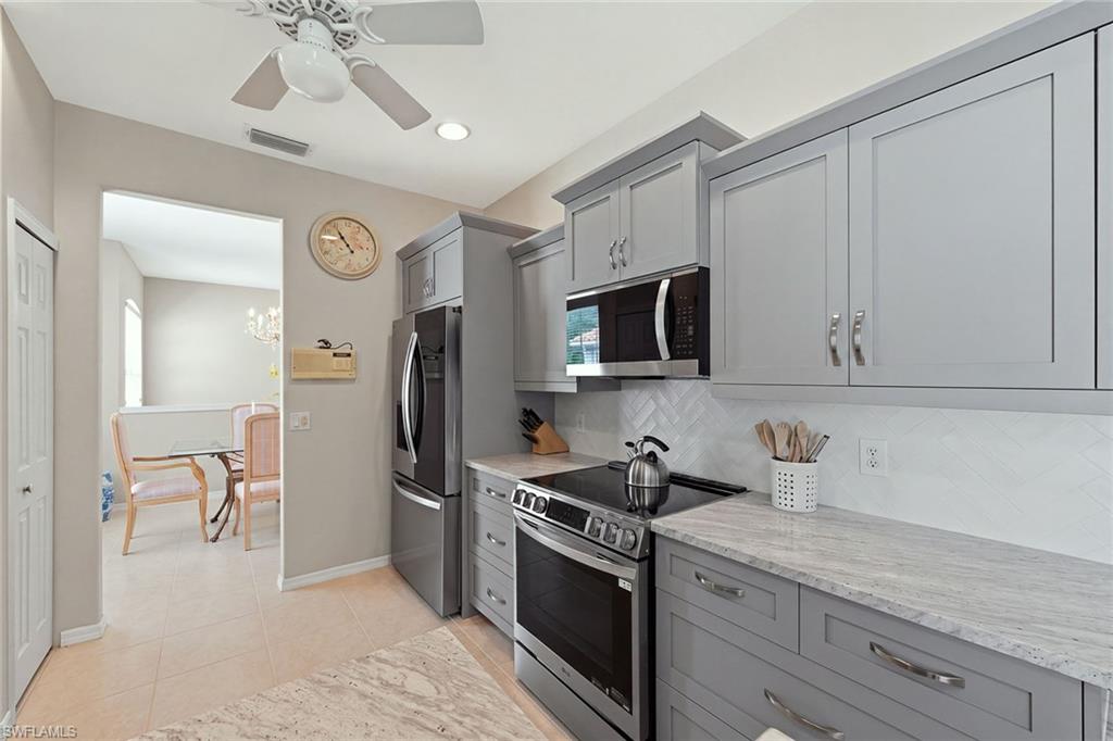 2190 Arielle DR 901 photo 21