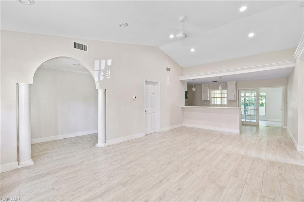 2437 Sunset AVE photo 20