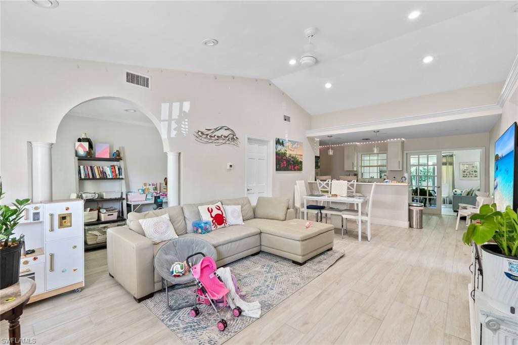 2437 Sunset AVE photo 19