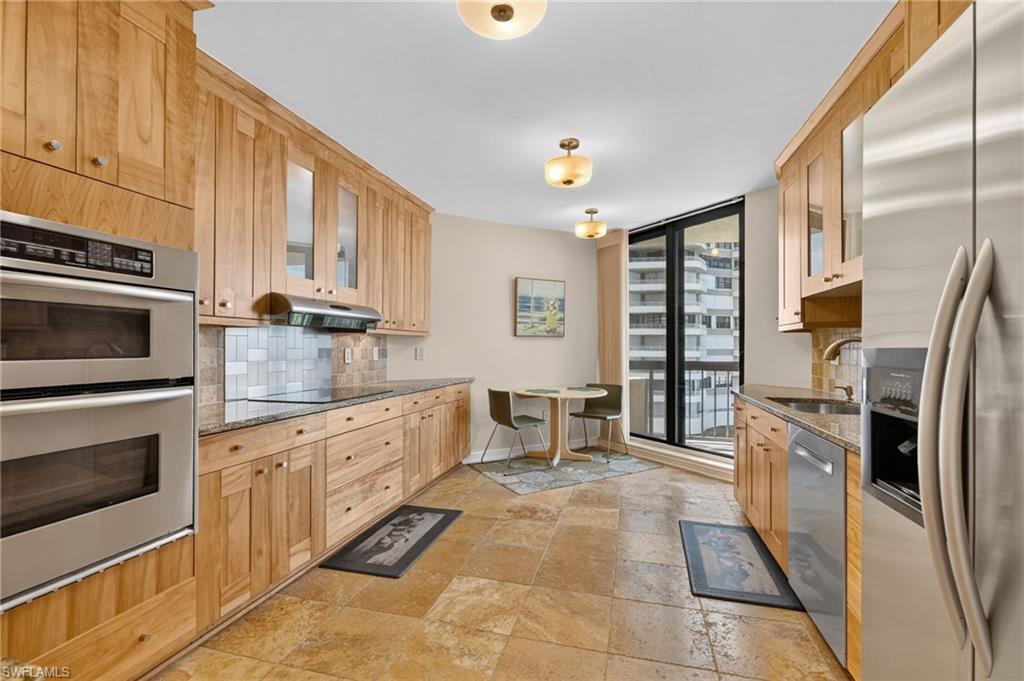 220 Collier BLVD 503 photo 9