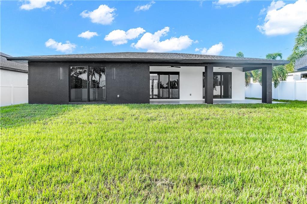 2700 SW Embers TER photo 40