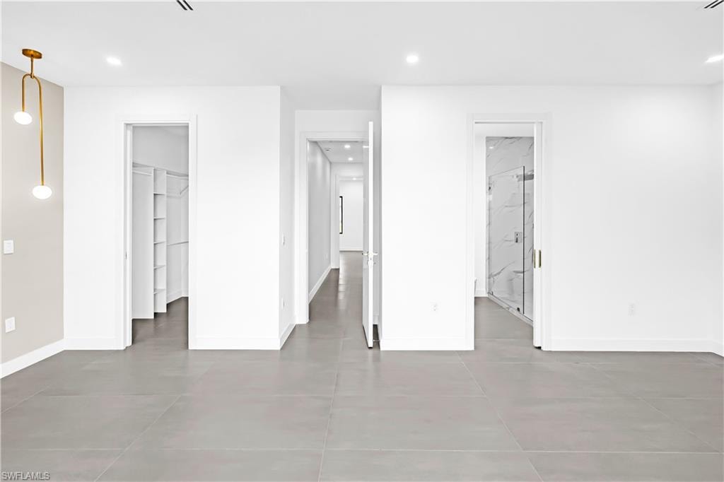 2700 SW Embers TER photo 29