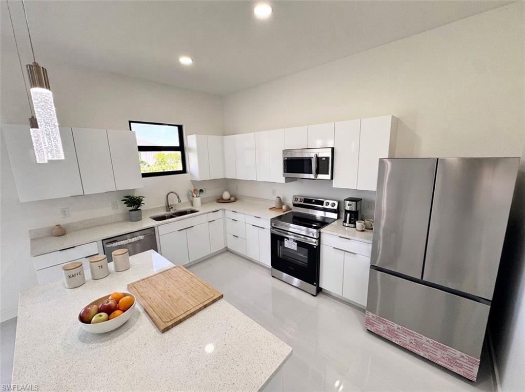 4226 NW 32nd LN photo 9