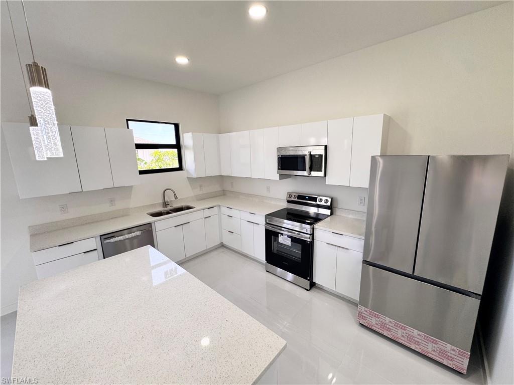 4226 NW 32nd LN photo 8