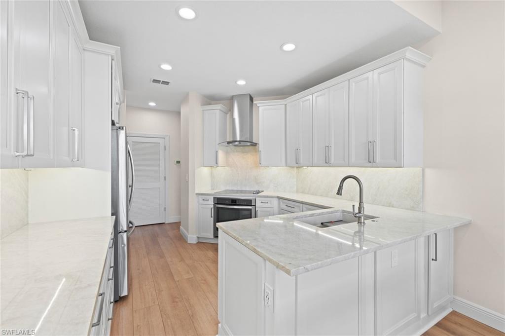 26890 Wyndhurst CT 101 photo 17