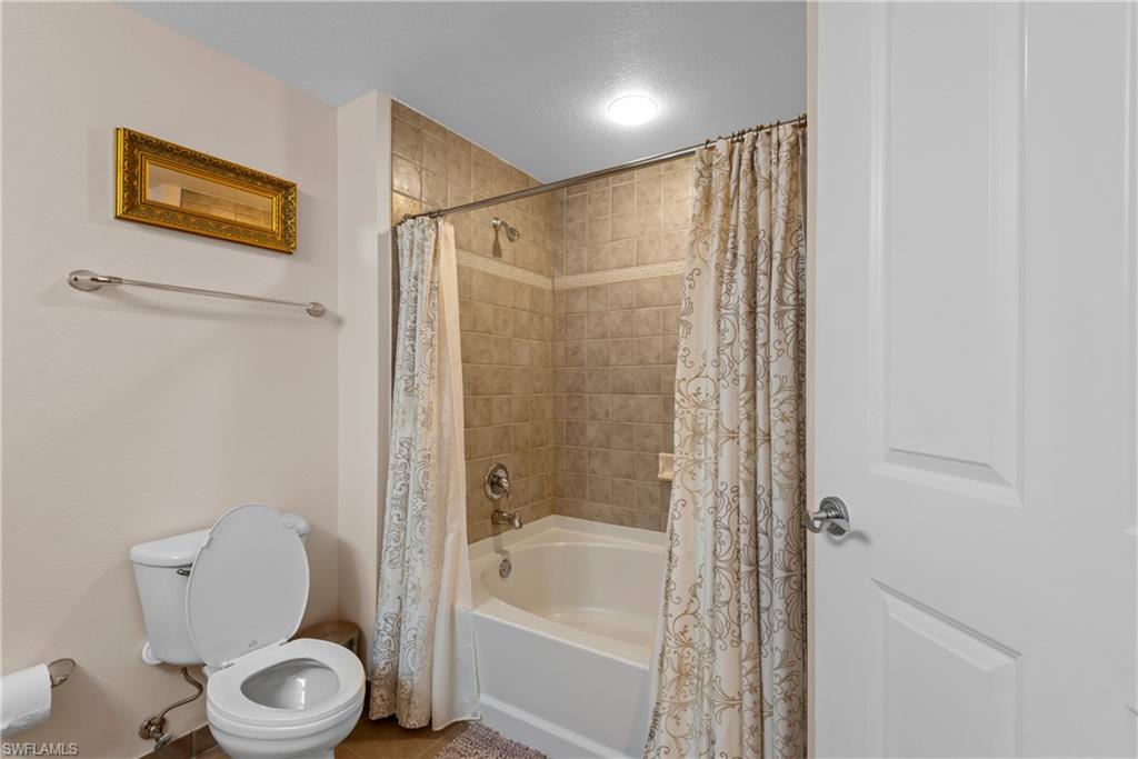 2825 Palm Beach BLVD 213 photo 20
